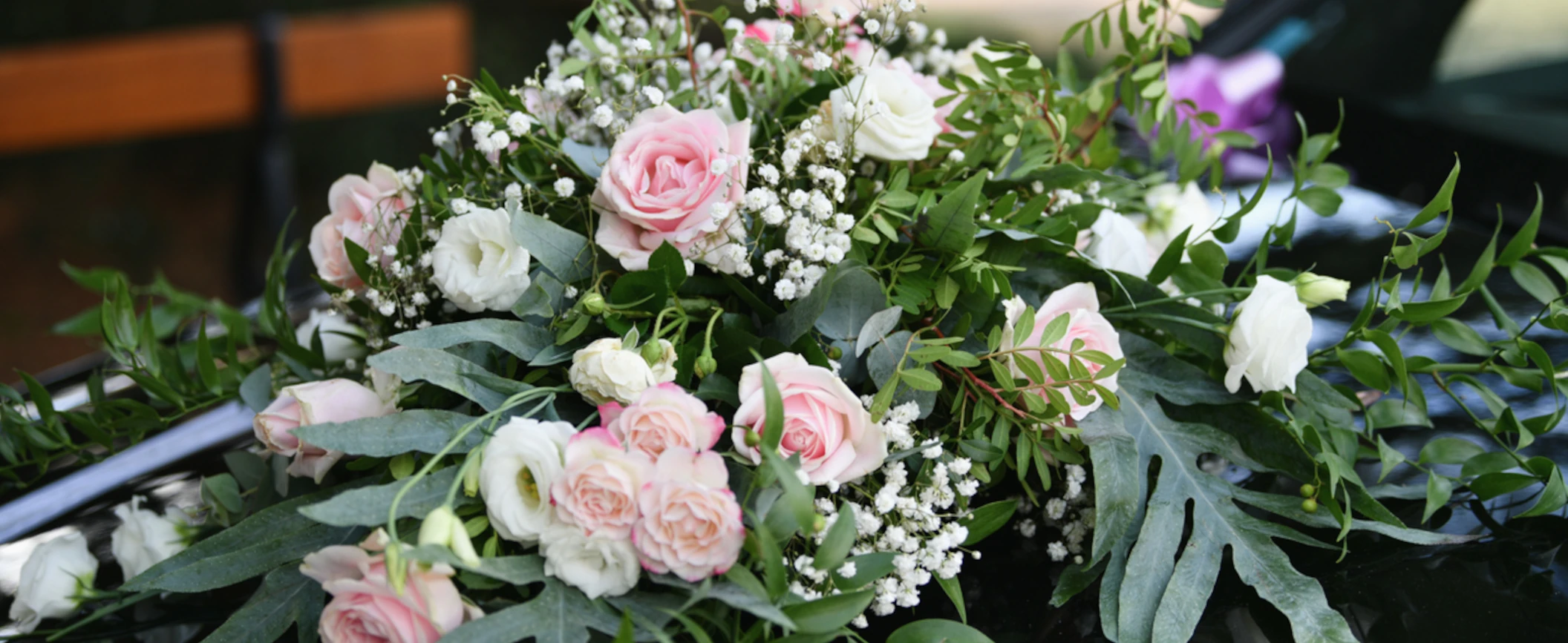 Che differenza c'è tra esequie e funerale